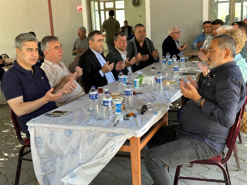 KAYMAKAM İLYAS MEMİŞ BAHADINLI MAHALLESİNDE YAPILAN GELENEKSEL KÖY HAYRINA KATILDI  